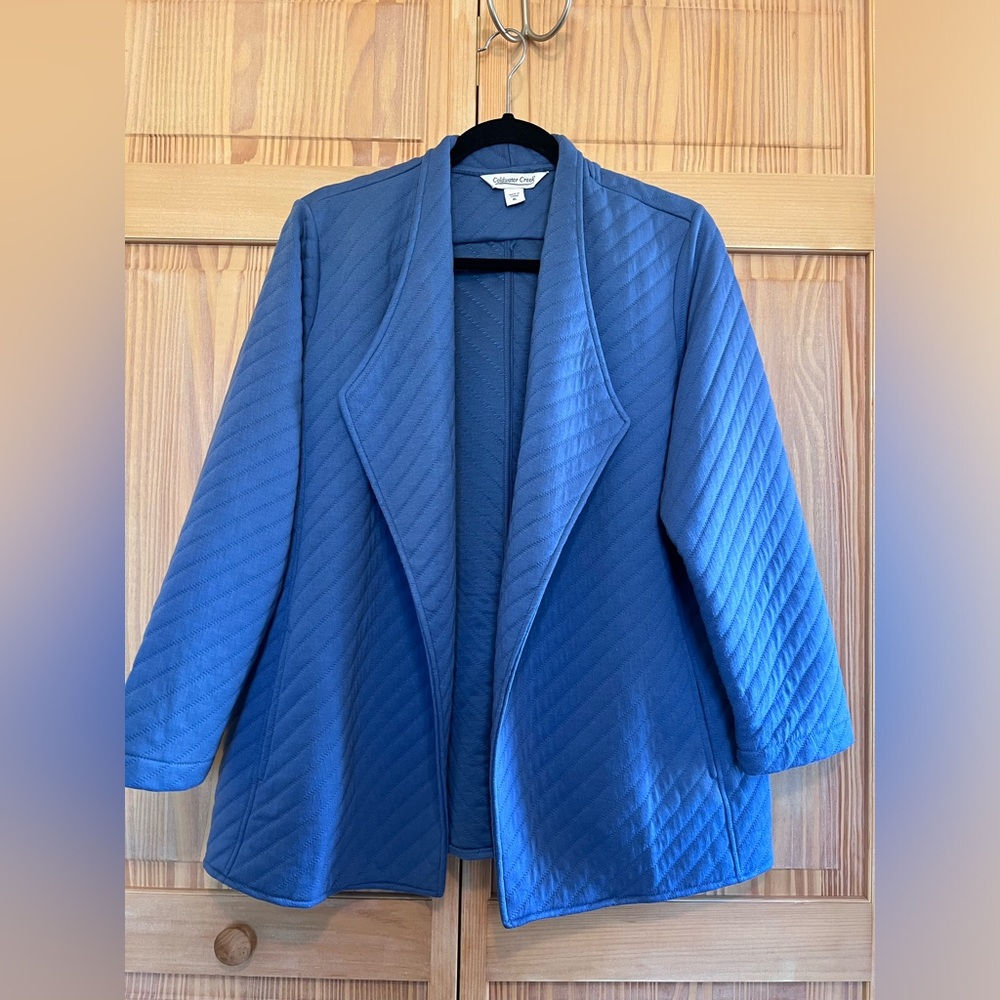 Coldwater Creek women’s blue quilted jacket size petite large